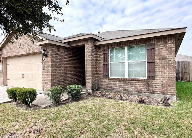 Property at 903 Marigold Rd, Baytown, TX 77521, 3 beds, 2 baths