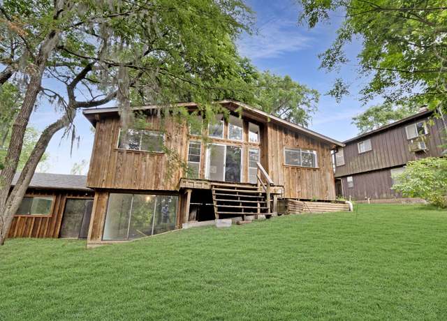 Property at 12 Walker Trl, Huntsville, TX 77320, 2 beds, 1 bath