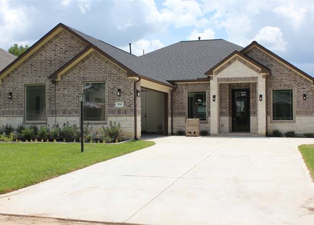 Property at 154 Wyndemere, Montgomery, TX 77356, 4 beds, 3 baths