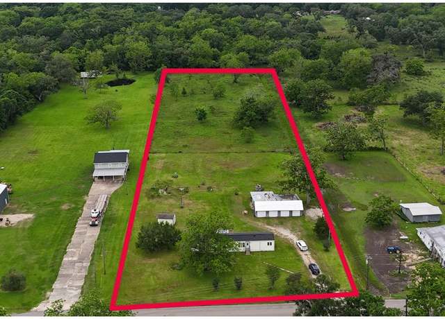 Property at 3389 County Road 344, Brazoria, TX 77422, 3 beds, 2 baths