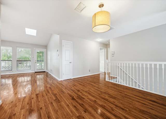 Property at 2277 S Kirkwood Rd #914, Houston, TX 77077, 2 beds, 2 baths