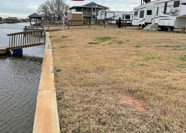 Property at 188-189 County Road 299 Heron, Sargent, TX 77414