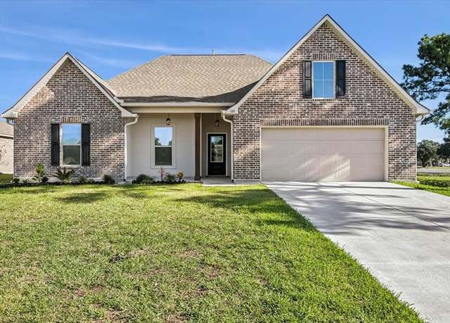 Property at 100 J'leigh Ln, Bridge City, TX 77611, 4 beds, 2 baths