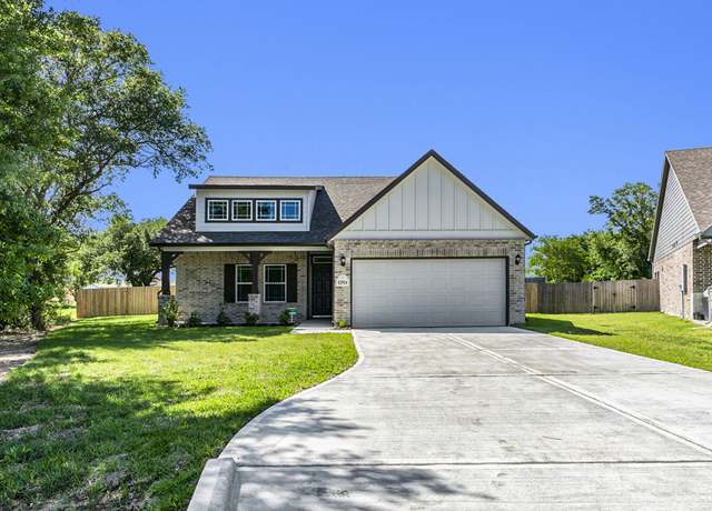 Property at 12924 Foster Cir, Willis, TX 77318, 4 beds, 2 baths