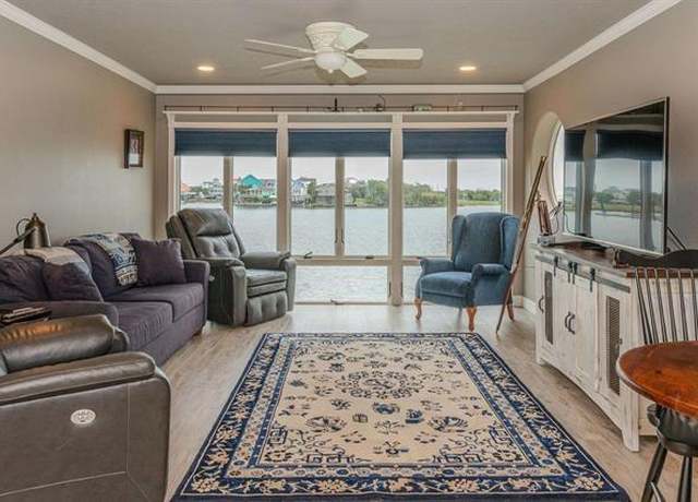 Property at 580 Pleasure Island Blvd #120, Port Arthur, TX 77640, 1 bed, 1 bath