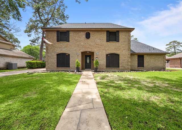 Property at 4702 Gulfway Dr, Baytown, TX 77521, 4 beds, 2.5 baths
