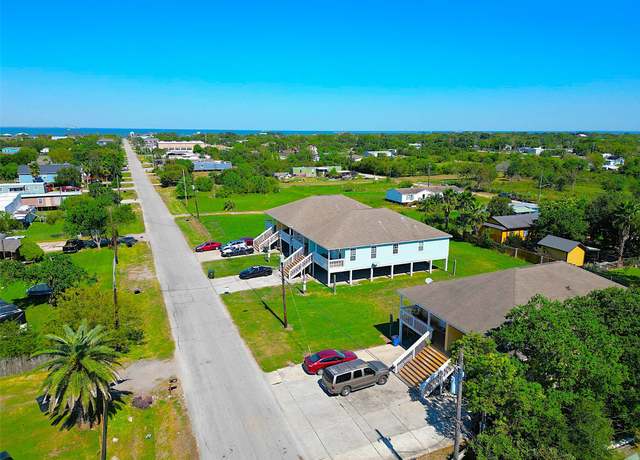 Property at 535 12th St, San Leon, TX 77539, 3 beds, 2 baths