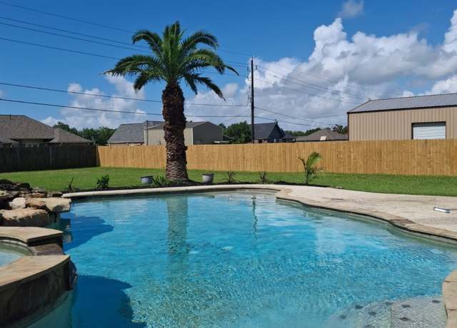 Property at 1914 Caroline Ave, Baytown, TX 77523, 6 beds, 4 baths
