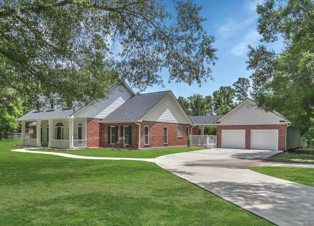 Property at 26320 Pin Oak Dr, Magnolia, TX 77354, 4 beds, 3.5 baths
