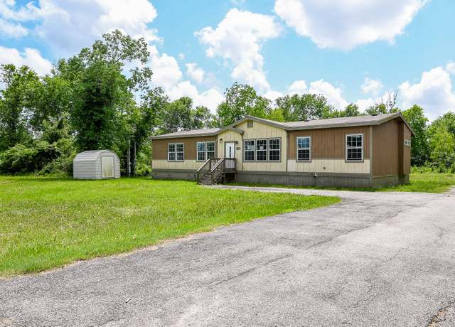 Property at 16818 Keith Cir, Alvin, TX 77511, 4 beds, 2 baths