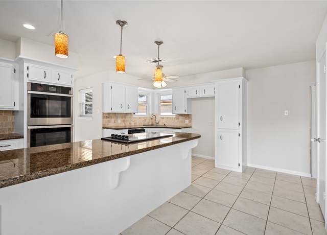 Property at 1133 Sally Anne Dr, Rosenberg, TX 77471, 4 beds, 2.5 baths