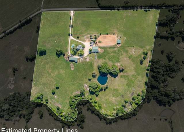 Property at 6808 Cedar Hill Rd, Brenham, TX 77833, 4 beds, 2.5 baths