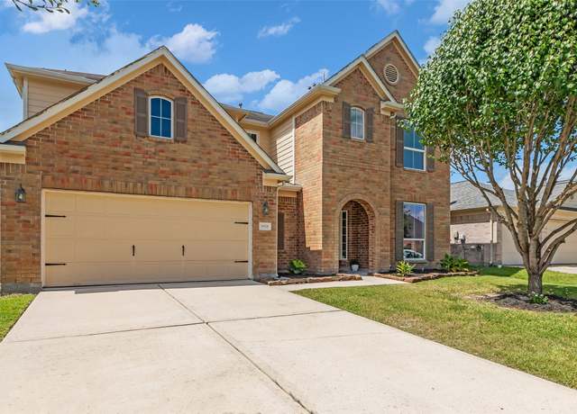 Property at 9976 Cassowary Dr, Conroe, TX 77385, 5 beds, 3 baths