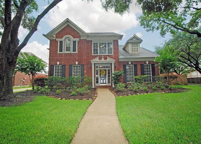 Property at 1902 Rosebay Ct, Sugar Land, TX 77479, 4 beds, 3.5 baths