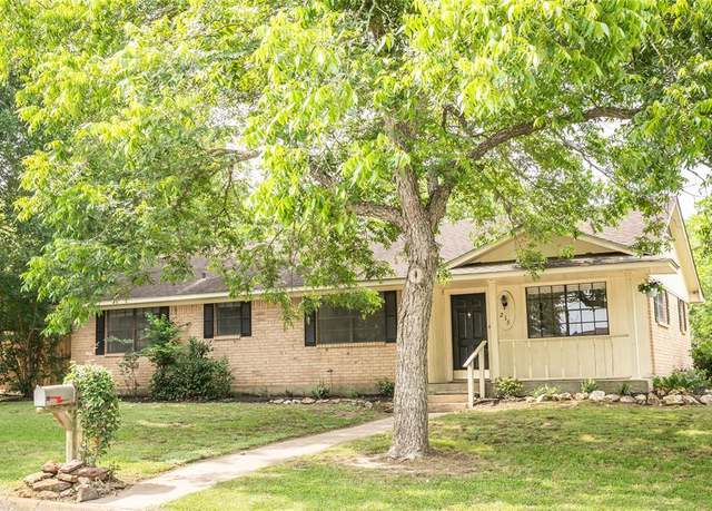 Property at 215 Edward Ln, Brenham, TX 77833, 3 beds, 2 baths
