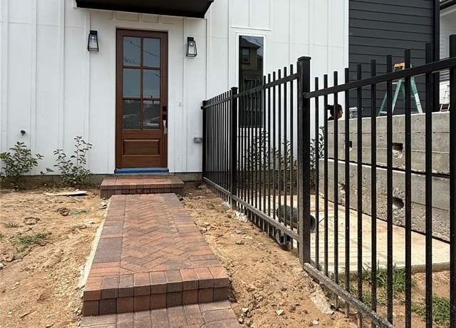 Property at 923 Fisher St Unit A, Houston, TX 77018, 3 beds, 3.5 baths