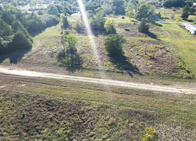 Property at 00 1st St, Hempstead, TX 77445