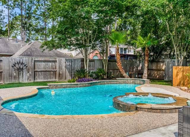 Property at 4011 N Water Iris Ct, Houston, TX 77059, 5 beds, 3.5 baths