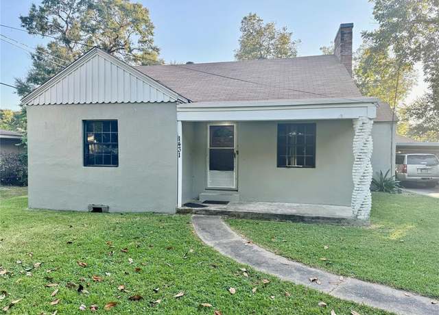 Property at 1431 Carroll Ave, Port Arthur, TX 77642, 3 beds, 1 bath