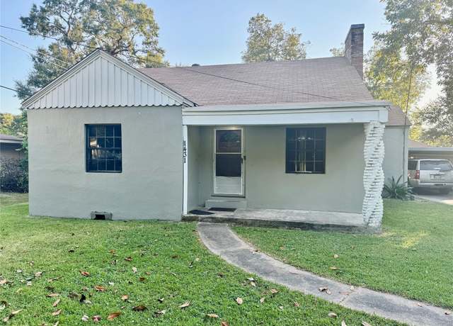 Property at 1431 Carroll Ave, Port Arthur, TX 77642, 3 beds, 1 bath
