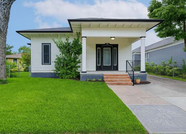 Property at 3220 Marigold St, Houston, TX 77009, 2 beds, 2 baths