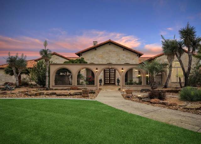 Property at 2517 Sierra Madre, Friendswood, TX 77546, 5 beds, 6 baths