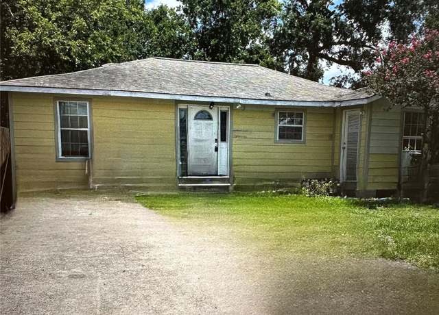 Property at 4417 Rawley St, Houston, TX 77020, 4 beds, 2 baths