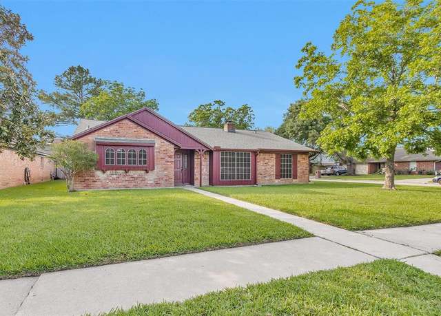 Property at 4702 Carbrook Ct, Spring, TX 77388, 3 beds, 2 baths