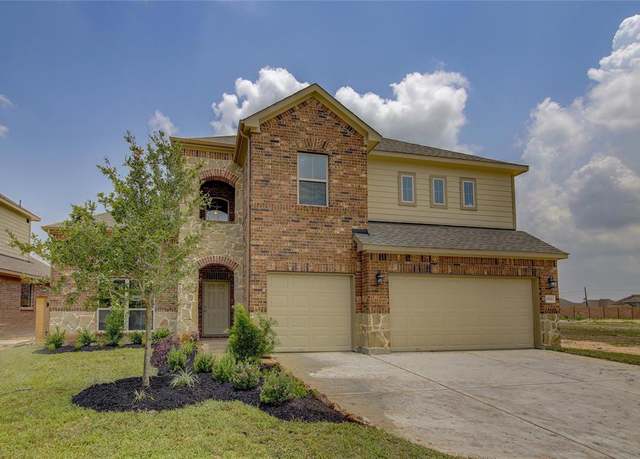 Property at 1021 Comal Trl, Dayton, TX 77535, 4 beds, 3.5 baths