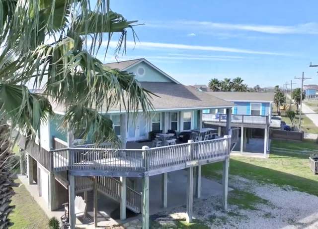 Property at 901 Meynig Dr, Crystal Beach, TX 77650, 3 beds, 2 baths