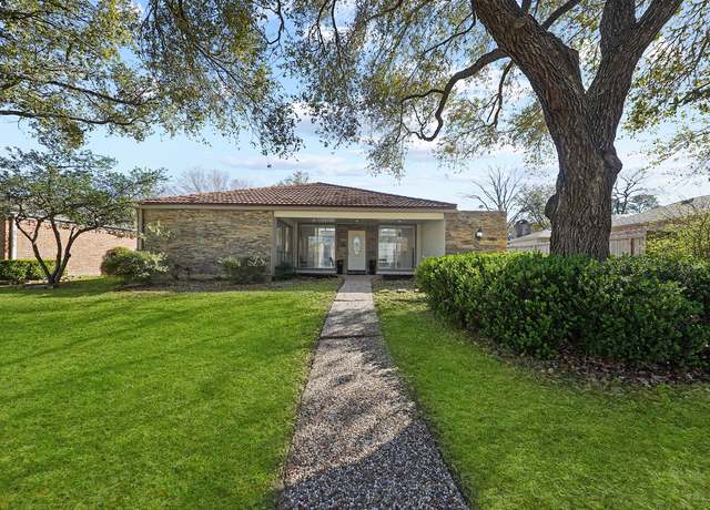 Property at 1011 Arrow Hill Rd, Houston, TX 77077, 4 beds, 2 baths