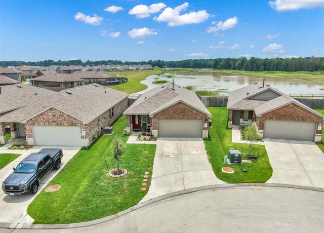 Property at 16592 Lonely Pines Dr, Conroe, TX 77302, 3 beds, 2 baths