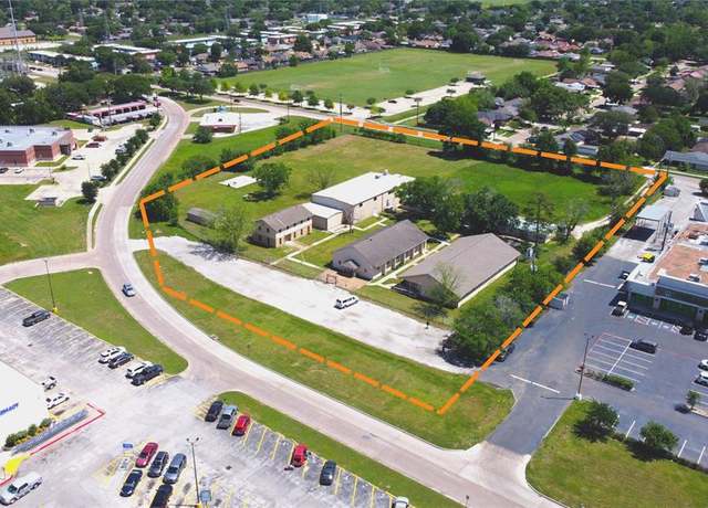 Property at 907 Preston Ave, Pasadena, TX 77503