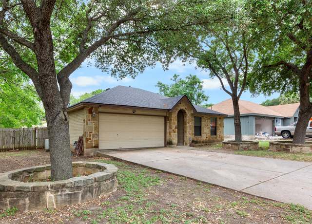 Property at 2403 Lendall Ln, Austin, TX 78744, 3 beds, 2 baths