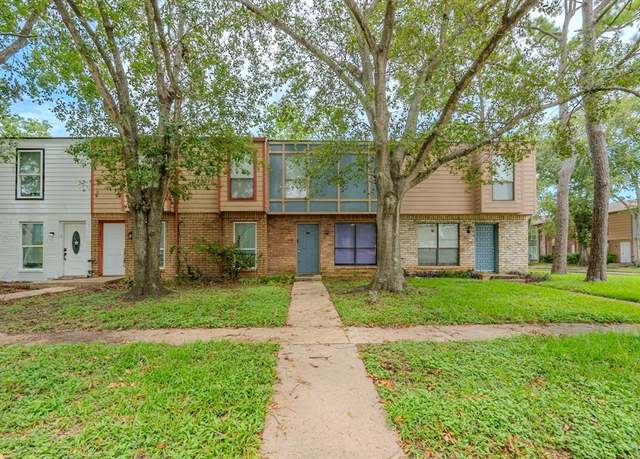 Property at 2404 Miramar Ct #2404, Seabrook, TX 77586, 1 bed, 1.5 baths