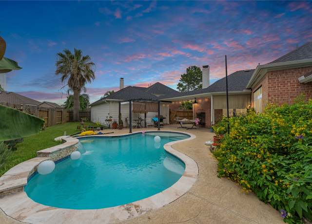 Property at 1100 Rippling Springs Ln, League City, TX 77573, 3 beds, 2 baths