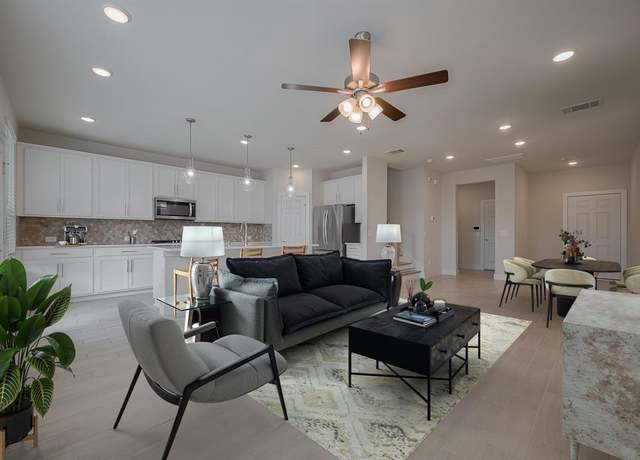Property at 1720 Summerlyn Terrace Dr, Houston, TX 77080, 3 beds, 2.5 baths