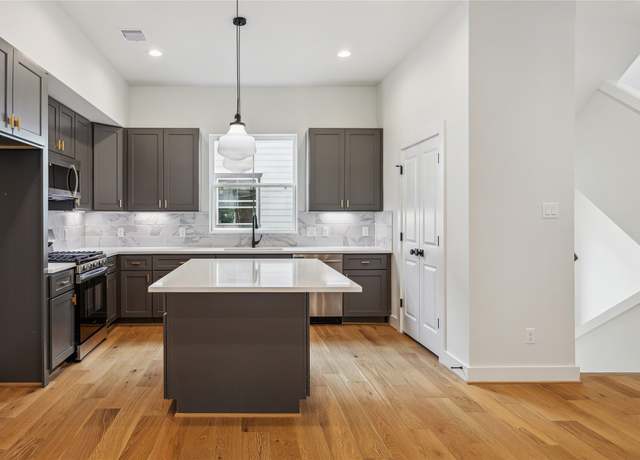Property at 5506B Wheatley St, Houston, TX 77091, 3 beds, 2.5 baths
