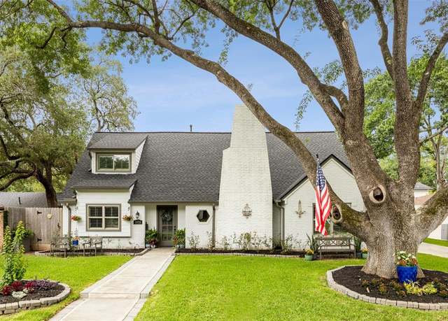 Property at 10719 Sugar Hill Dr, Houston, TX 77042, 4 beds, 2.5 baths
