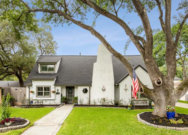 Property at 10719 Sugar Hill Dr, Houston, TX 77042, 4 beds, 2.5 baths