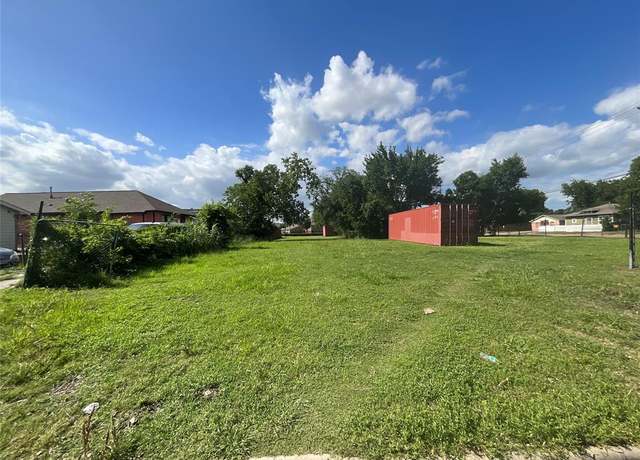 Property at 3311 Stonewall St, Houston, TX 77020