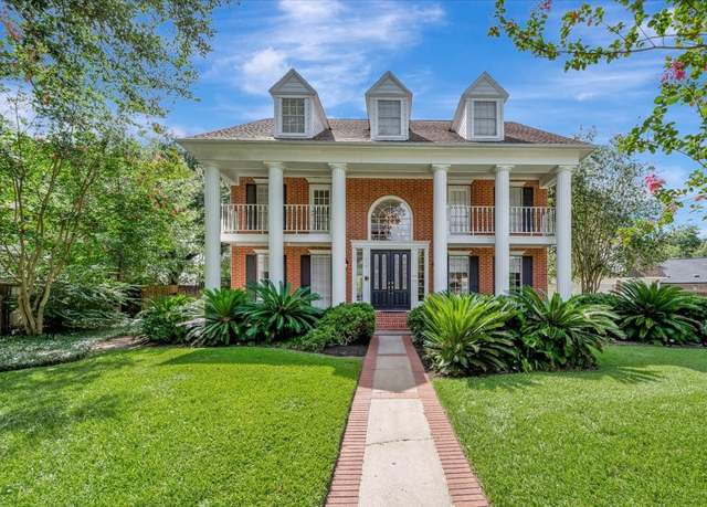 Property at 310 Oakview Cir, El Lago, TX 77586, 4 beds, 5.5 baths