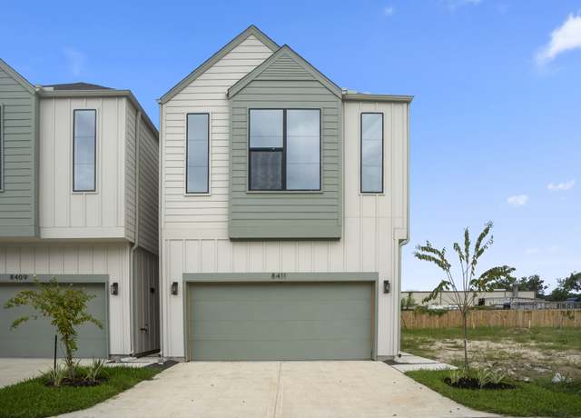 Property at 8411 Pech Landing Dr, Houston, TX 77055, 3 beds, 2.5 baths