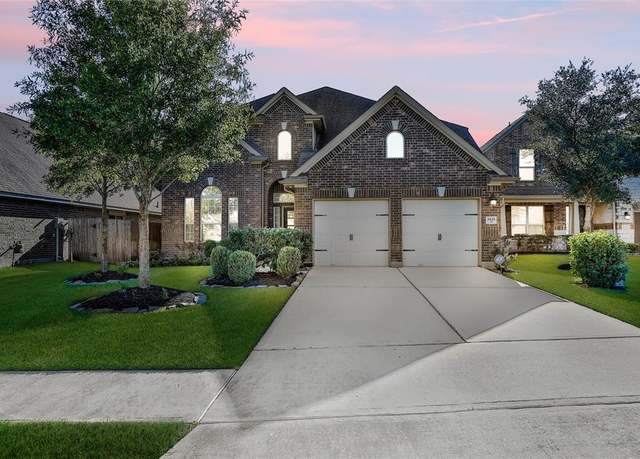 Property at 2635 Cedar Path Ln, Conroe, TX 77385, 4 beds, 3.5 baths