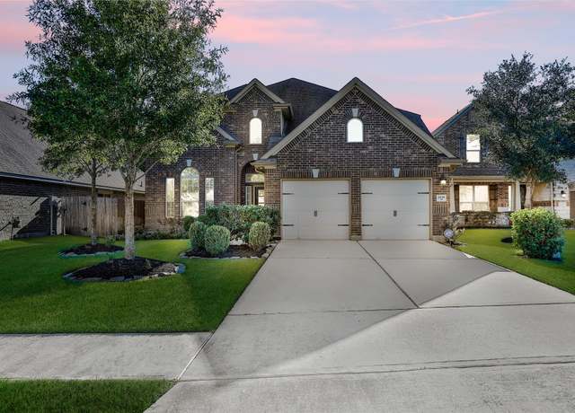 Property at 2635 Cedar Path Ln, Conroe, TX 77385, 4 beds, 3.5 baths