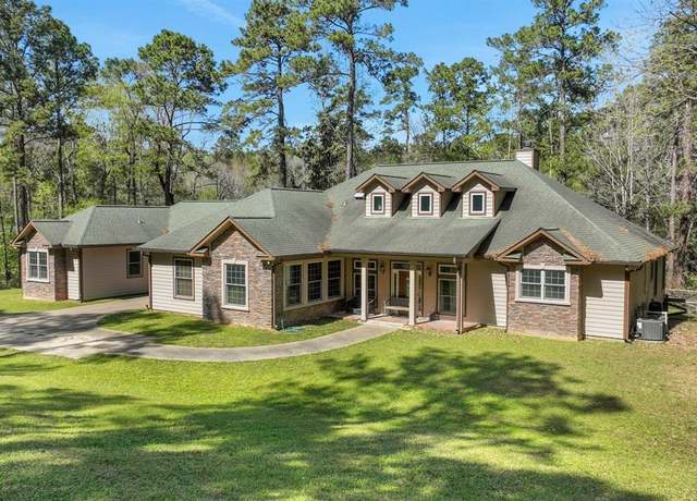 Property at 250 Critter Creek Rd, Coldspring, TX 77331, 4 beds, 3 baths