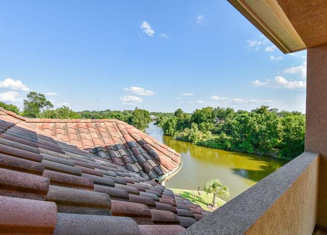 Property at 142 La Vie Dr, Montgomery, TX 77316, 4 beds, 3.5 baths