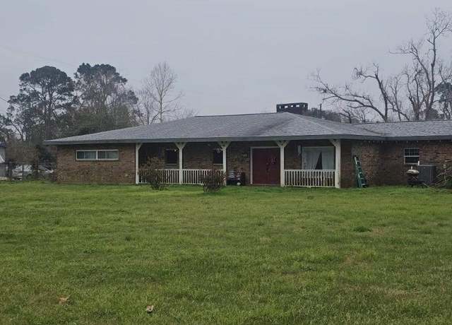 Property at 7403 Highway 36, Freeport, TX 77541, 4 beds, 3.5 baths