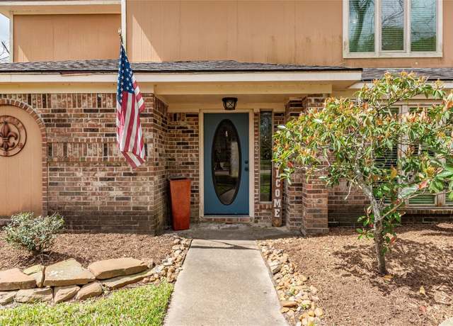 Property at 3801 Trailwood Dr, Baytown, TX 77521, 4 beds, 2.5 baths