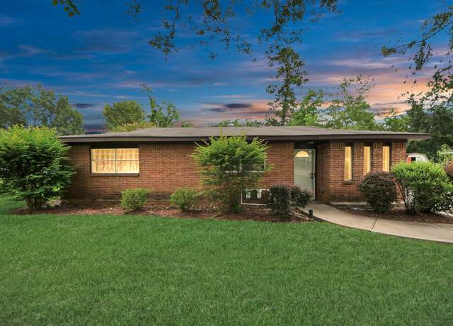 Property at 607 Airline Dr, Conroe, TX 77301, 3 beds, 1 bath
